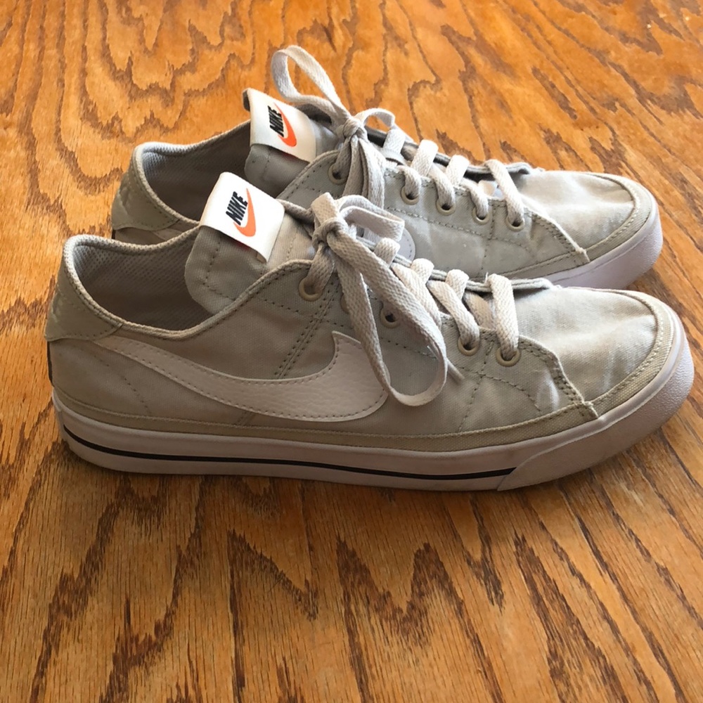 Womens Nike court legacy sneaker